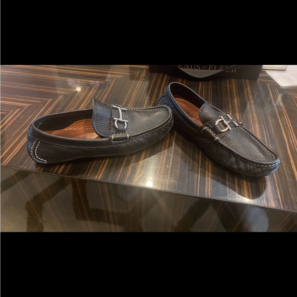 Ferragamo shoes - Picture 3 of 3